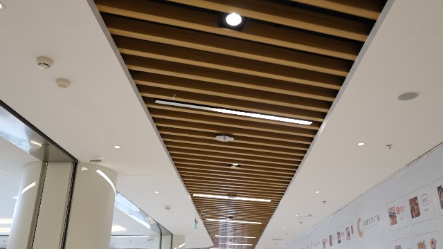 附近鋁單板廠家在哪里？怎么找到優(yōu)質(zhì)鋁單板廠家