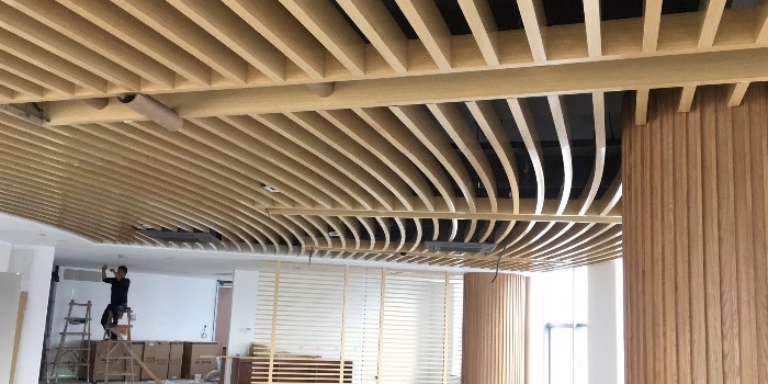 弧型鋁方通是怎么產生的